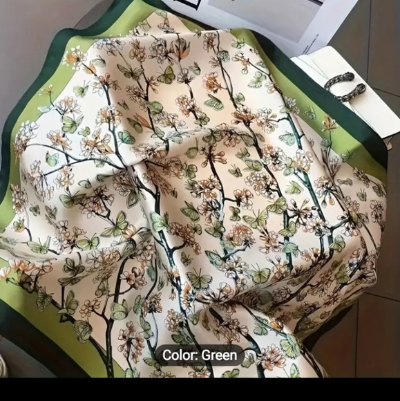 Modern Scarf - Picture 2 of 4